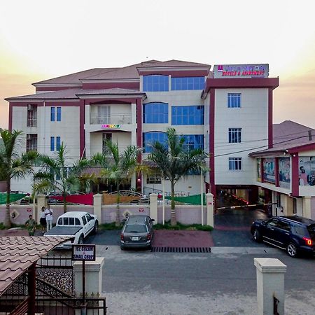 Villa Hilton Hotels ウヨ エクステリア 写真