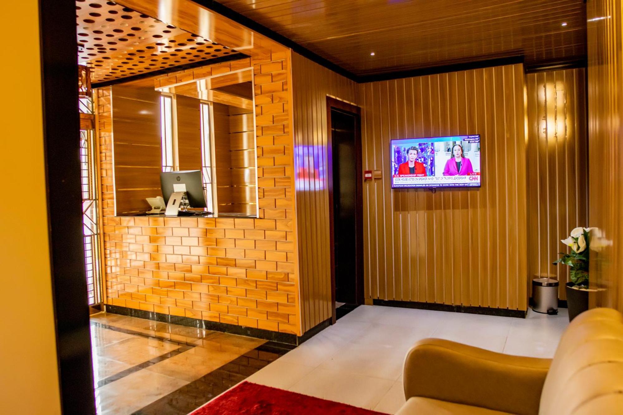 Villa Hilton Hotels ウヨ エクステリア 写真